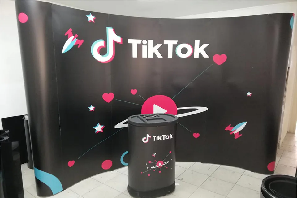 Örümcek Stand görseli
